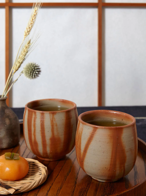 Exploring the Elegance of Japanese Ceramics: A Journey Through Tradition and Modern Design